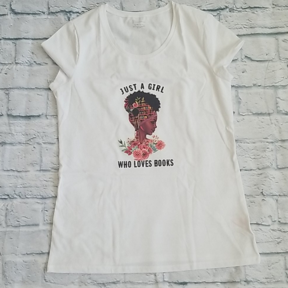 Loves Books T-Shirt